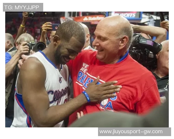 保罗未来何去何从Shams透露其NBA生涯仍存不确定性